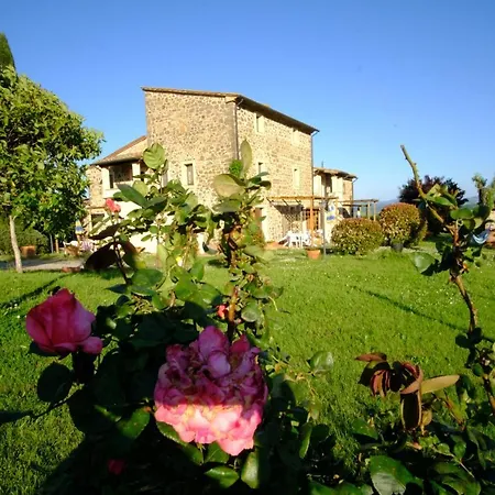 Agriturismo Lucertola شقة بمونتيكاتيني فال دي سيسينا