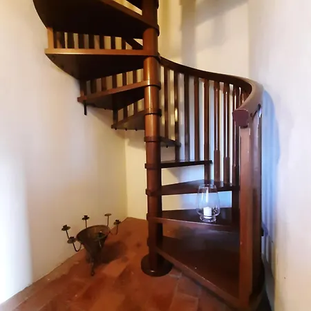 Agriturismo Lucertola * بمونتيكاتيني فال دي سيسينا