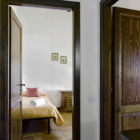 Agriturismo Lucertola شقة بمونتيكاتيني فال دي سيسينا