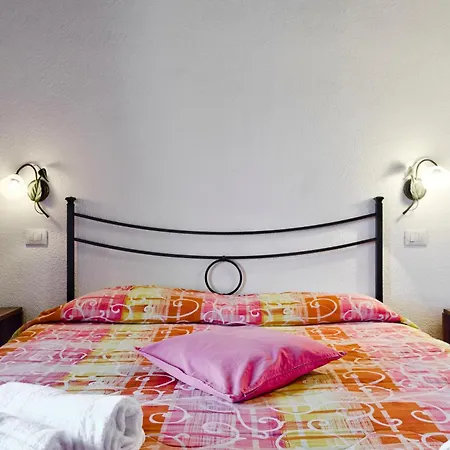 Agriturismo Lucertola بمونتيكاتيني فال دي سيسينا