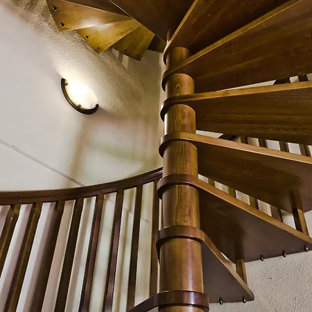 Agriturismo Lucertola بمونتيكاتيني فال دي سيسينا