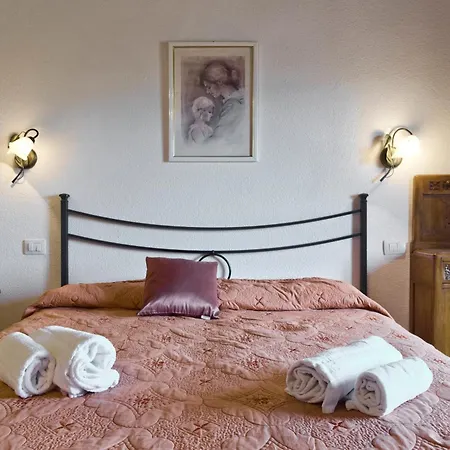 شقة Agriturismo Lucertola بمونتيكاتيني فال دي سيسينا