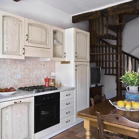 Agriturismo Lucertola بمونتيكاتيني فال دي سيسينا